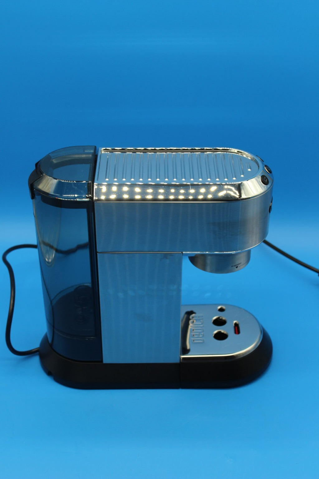 DeLonghi Espressomaschine Dedica Style, EC 685.M - GEBRAUCHT