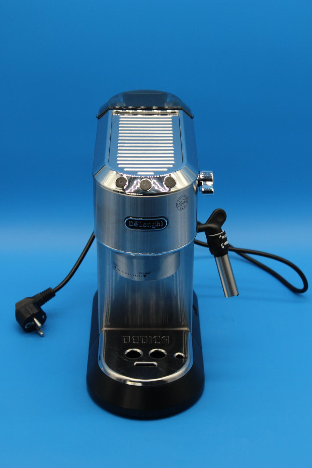DeLonghi Espressomaschine Dedica Style, EC 685.M - GEBRAUCHT