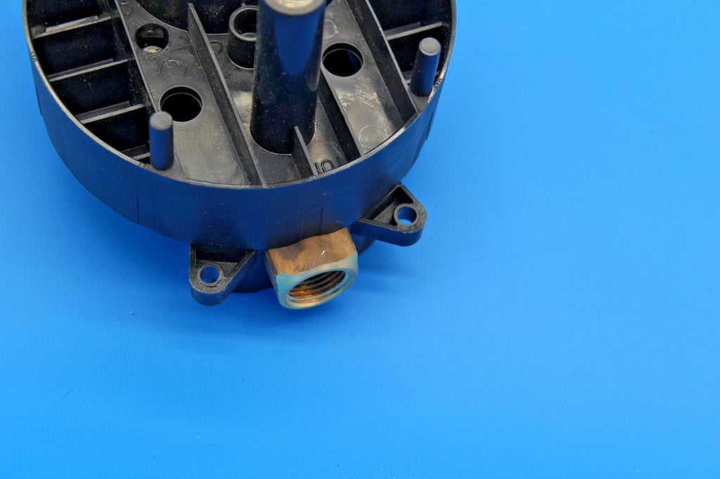Ideal Standard A1300NU Montagekörper für Dusch- und Badewannenarmaturen B-WARE